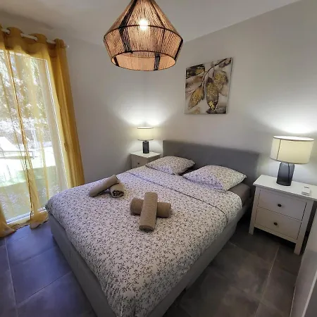 Apartment Jardin Secret C01 By Avecoeur Antibes