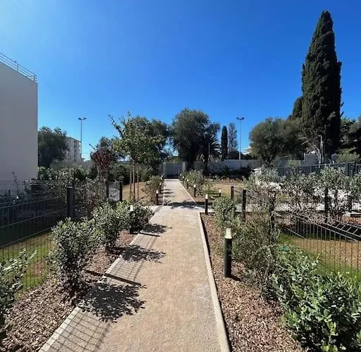 Apartamento Jardin Secret C01 By Avecoeur *